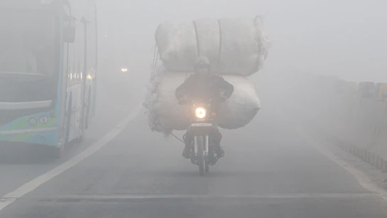 CG News: उत्तर भारत को ठंड से राहत, कई राज्यों में बारिश और कोहरे का अलर्ट