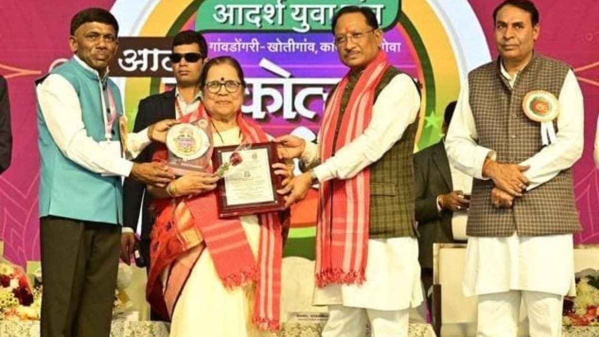 CG News: गोवा के आदि लोकोत्सव 2025 में शामिल हुए CM विष्णुदेव साय, जनजातीय परंपराओं को किया नमन