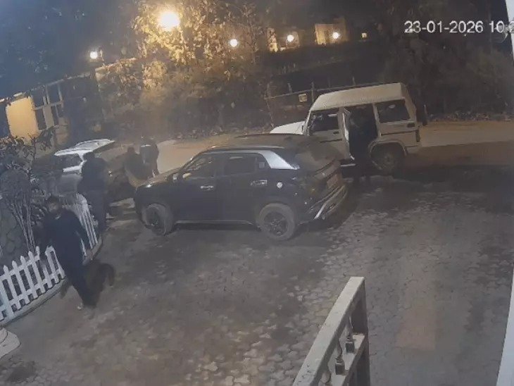 Rewa News: बाईपास ठेकेदार और साथियों पर किसानों पर जानलेवा हमले का आरोप, CCTV और वीडियो वायरल