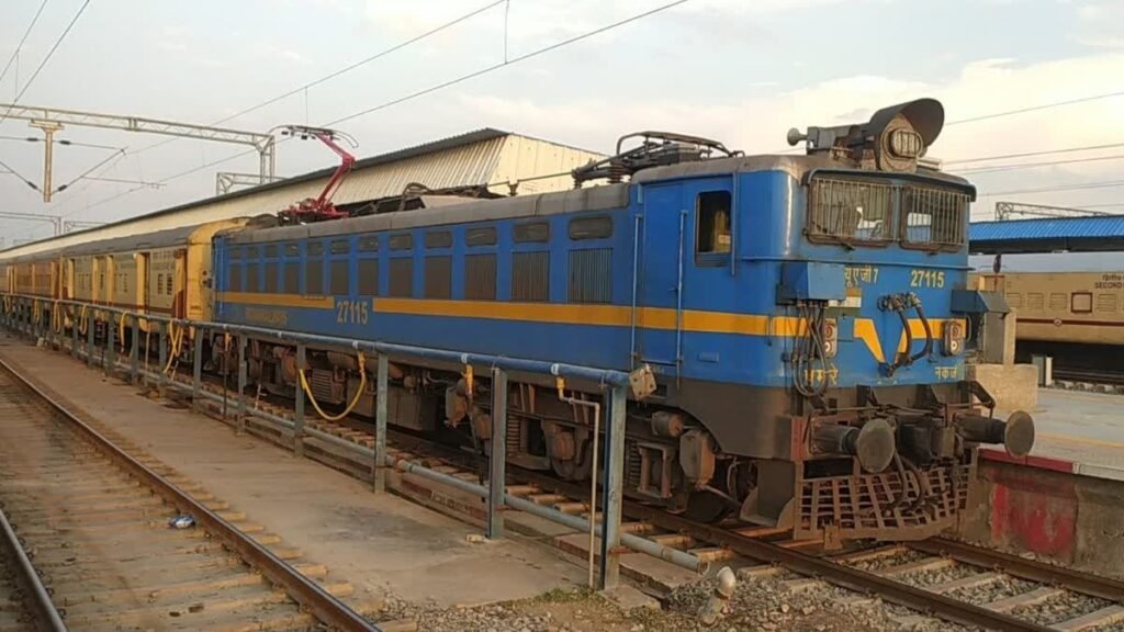 Rewa News: ललितपुर–सिंगरौली नई रेल लाइन 2028 तक पूरी होगी, रीवा में हुई अहम संभागीय समीक्षा बैठक