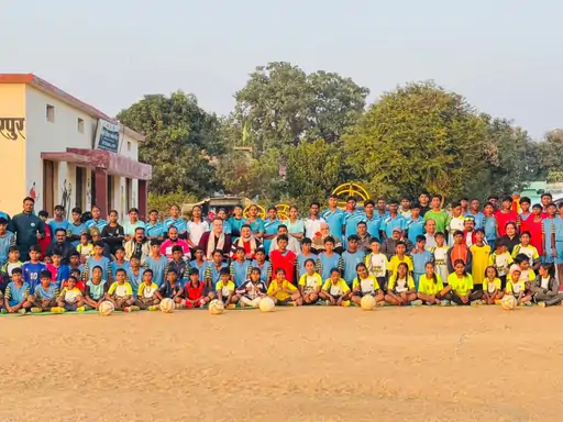 Shahdol News: शहडोल का बिचारपुर बना ग्लोबल फुटबॉल हब, पहुंचे अंतरराष्ट्रीय कोच