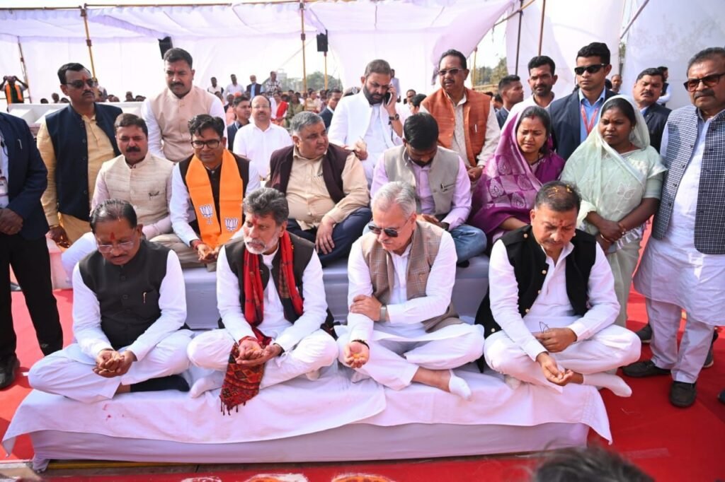 CG News: CM विष्णुदेव साय कोरबा और अंबिकापुर पहुंचे, राजिम विवाद पर दिया बयान