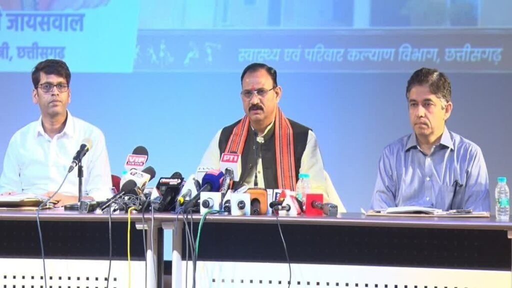 CG News: स्वास्थ्य सेवाओं में ऐतिहासिक प्रगति, मंत्री श्याम बिहारी जायसवाल ने साझा की उपलब्धियां और भविष्य की योजनाएं