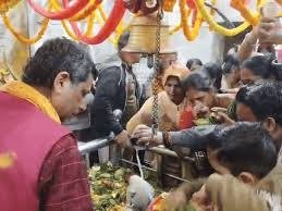 Rewa News: रीवा किला परिसर के महामृत्युंजय मंदिर में उमड़ा आस्था का सैलाब