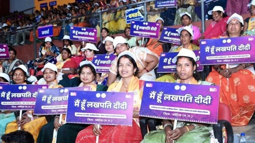 CG News: अंतर्राष्ट्रीय महिला दिवस: छत्तीसगढ़ की महिलाएं बना रही हैं नई पहचान, शासन की योजनाओं से आत्मनिर्भर बन रही