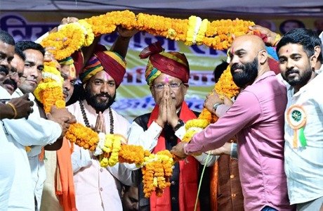 CG News: चन्द्रनाहू कुर्मी क्षत्रिय समाज अधिवेशन में मुख्यमंत्री साय ने दी विकास योजनाओं की सौगात