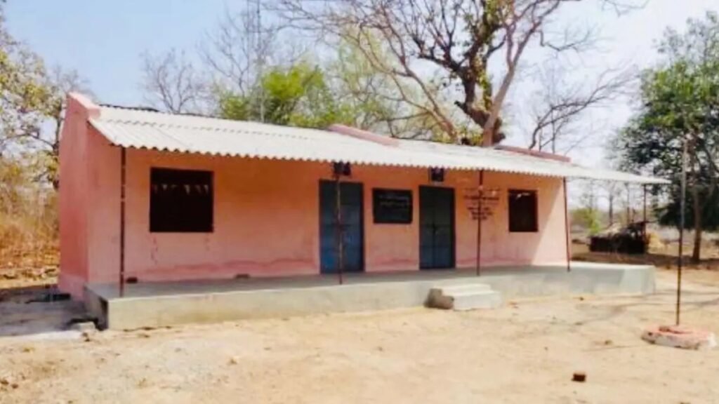 CG News: सुकमा में शिक्षा की नई शुरुआत, नक्सल प्रभाव से बंद 123 स्कूल फिर से संचालित