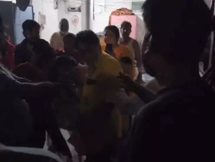 Rewa News: रीवा में संपत्ति विवाद ने लिया हिंसक रूप, एक ही परिवार के दो पक्षों में मारपीट