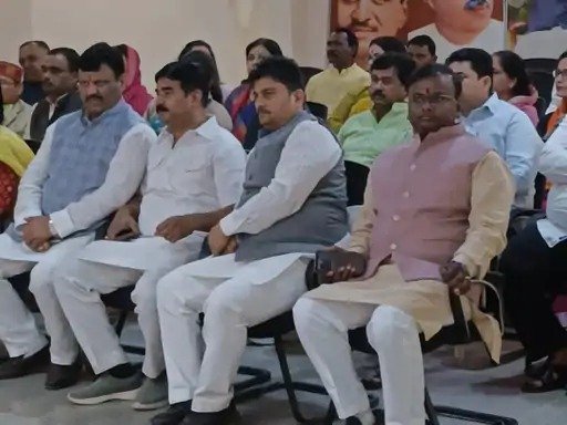 Satna News: सतना में मंत्री कैलाश विजयवर्गीय बोले जिम्मेदारी मिलने पर विनम्रता से करें काम