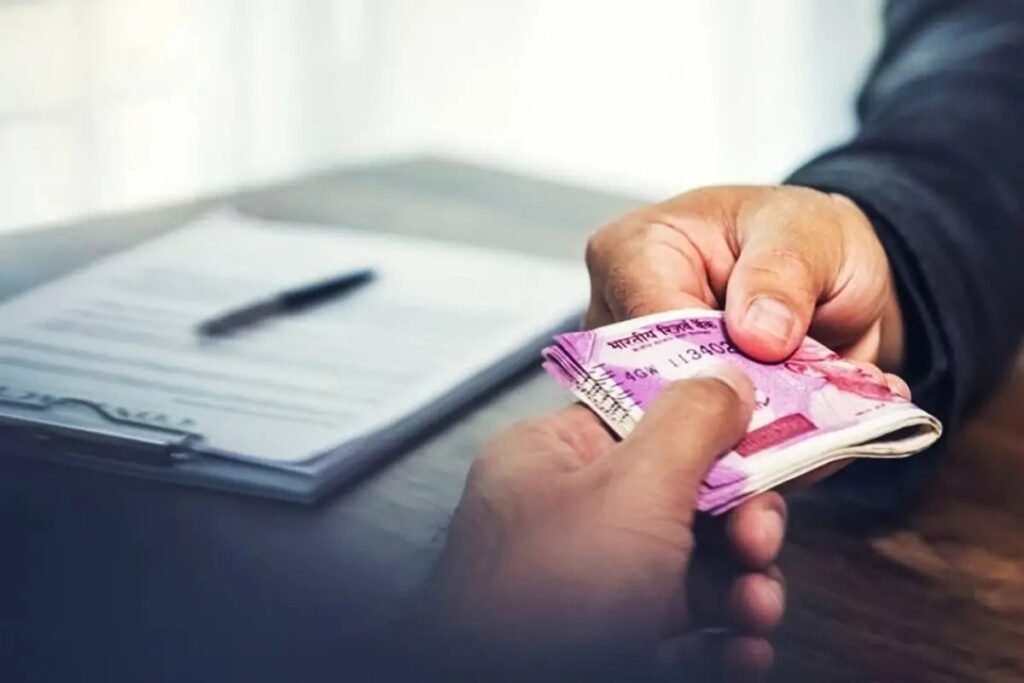 Rewa News: रीवा में ट्रक चालकों पर अवैध वसूली का खेल जारी, जिम्मेदारों की मिलीभगत से बढ़ी नाराजगी