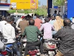 Rewa News: रीवा में ईंधन की अचानक बढ़ी मांग, ईरान-इजराइल तनाव का आम लोगों पर असर