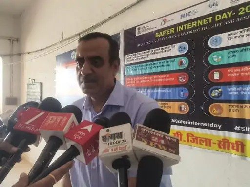 Sidhi News: सीधी में नए कलेक्टर विकास मिश्रा का पदभार संभालना, प्रशासनिक सुधार की उम्मीद