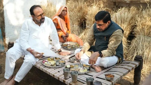 MP News: सीएम मोहन यादव ने सादगी से मनाया जन्मदिन, किसान परिवार के साथ किया भोजन