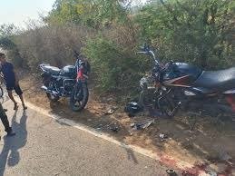 Rewa News: रीवा में भीषण सड़क हादसा, दो बाइकों की टक्कर में 5 लोग घायल