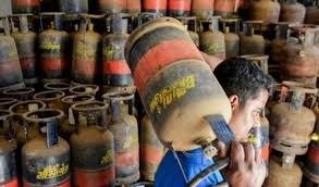 MP News: मध्य प्रदेश में LPG संकट गहराया 8 दिन से कमर्शियल सिलेंडर सप्लाई ठप 