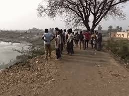 Rewa News: रीवा में सरकारी तालाब पर कब्जे की होड़ कई एकड़ पर पक्के मकान बने 