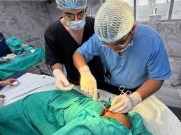 Rewa News: मैहर गोलीकांड में घायल युवक की बची जान, रीवा में सफल सर्जरी कर डॉक्टरों ने निकाली गोली