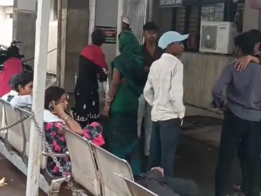 Rewa News: रीवा में भीषण सड़क हादसा, तेज रफ्तार ट्रक ने पिकअप को मारी टक्कर, 2 की मौत